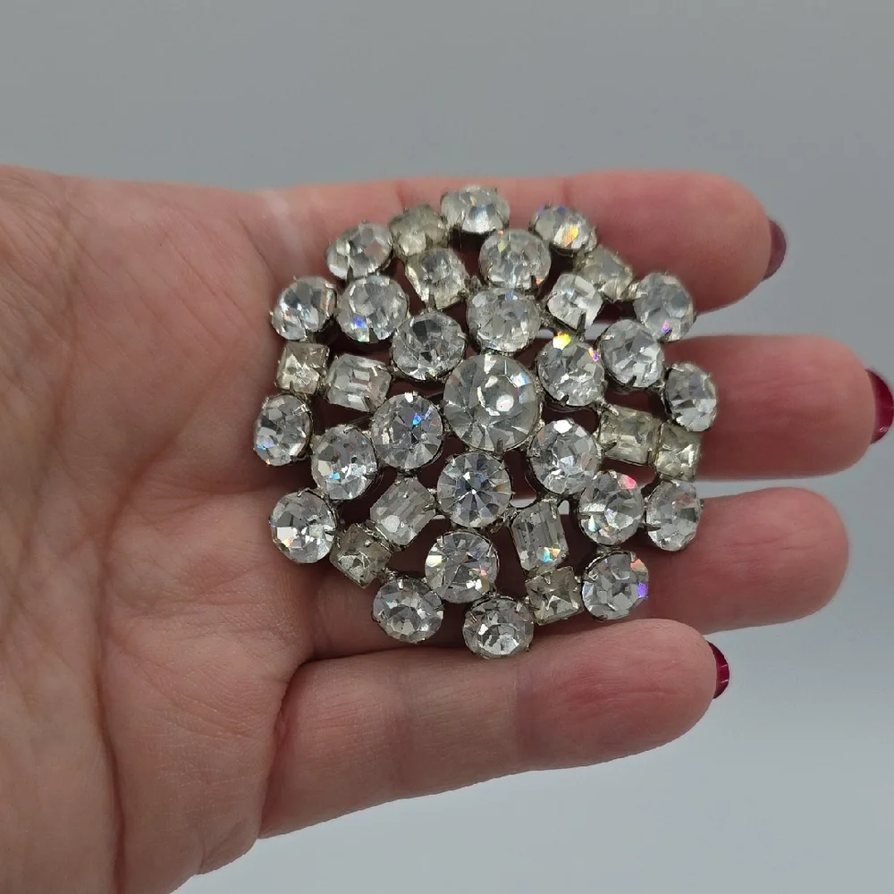 Rhinestone Brooch Pin Domed Layered Faceted Frong Set Silver Tone Vintage